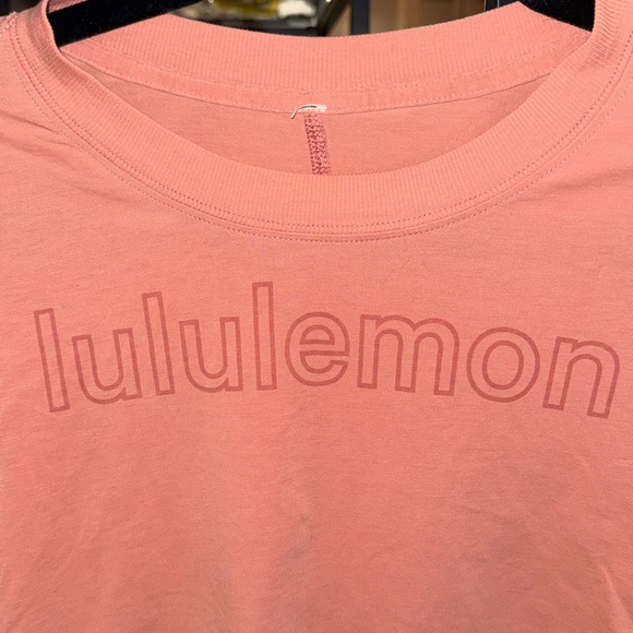 All Yours Cropped T-Shirt *Graphic - Picture 5 of 9